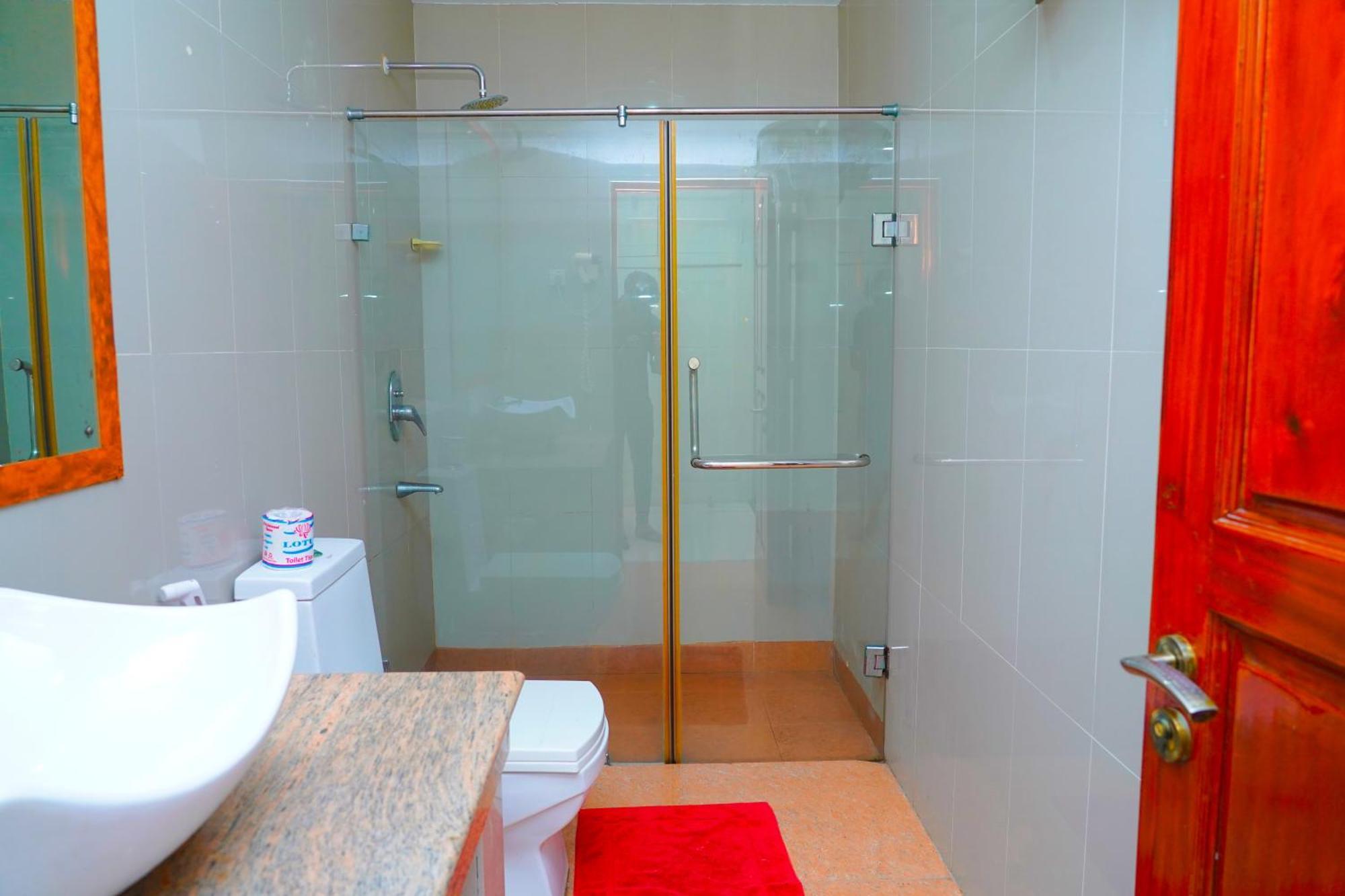 Tilko City Hotel Jaffna Buitenkant foto